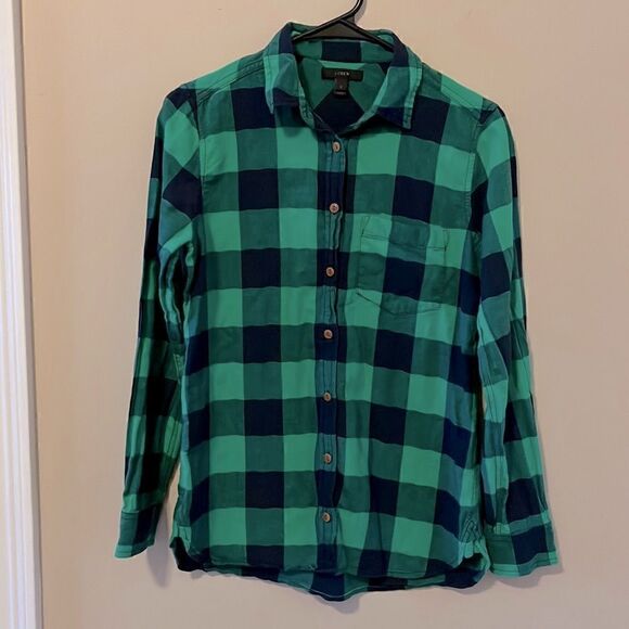 Mens’ J. Crew Lightweight Button Down Shirt Size 2(XS) - Picture 1 of 5